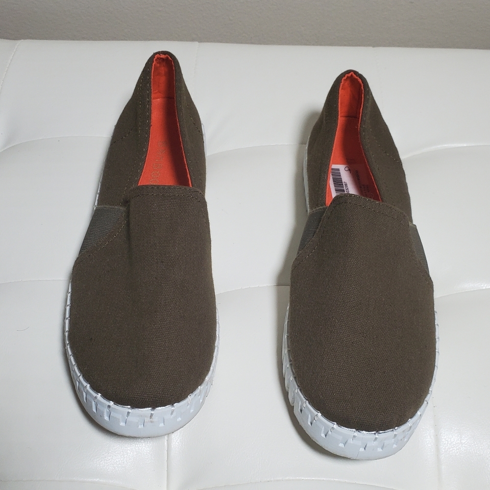 Slip on Sneakers